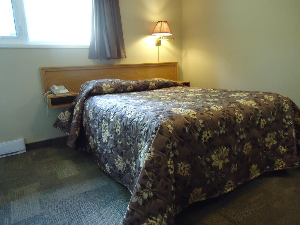 Lake-Vu Motel Kenora Room photo